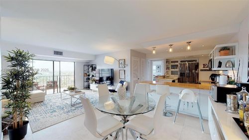 8d-77 Crandon Blvd, Key Biscayne, FL, 33149-1403 | Card Image
