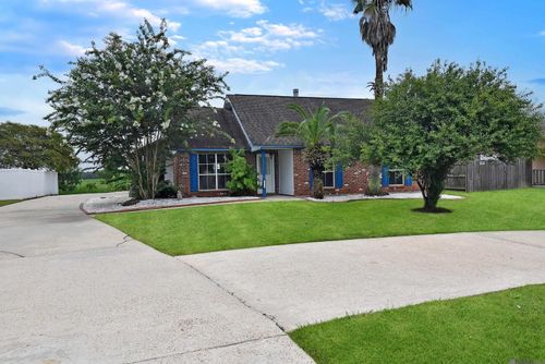 10290 Lake Park Ave, Gonzales, LA, 70737 | Card Image