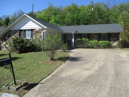 1913 Buffalo Trl, North Little Rock, AR, 72118-3732 | Card Image