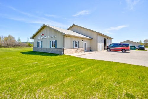 831 Ogden Road, Peshtigo, WI, 54157 | Card Image
