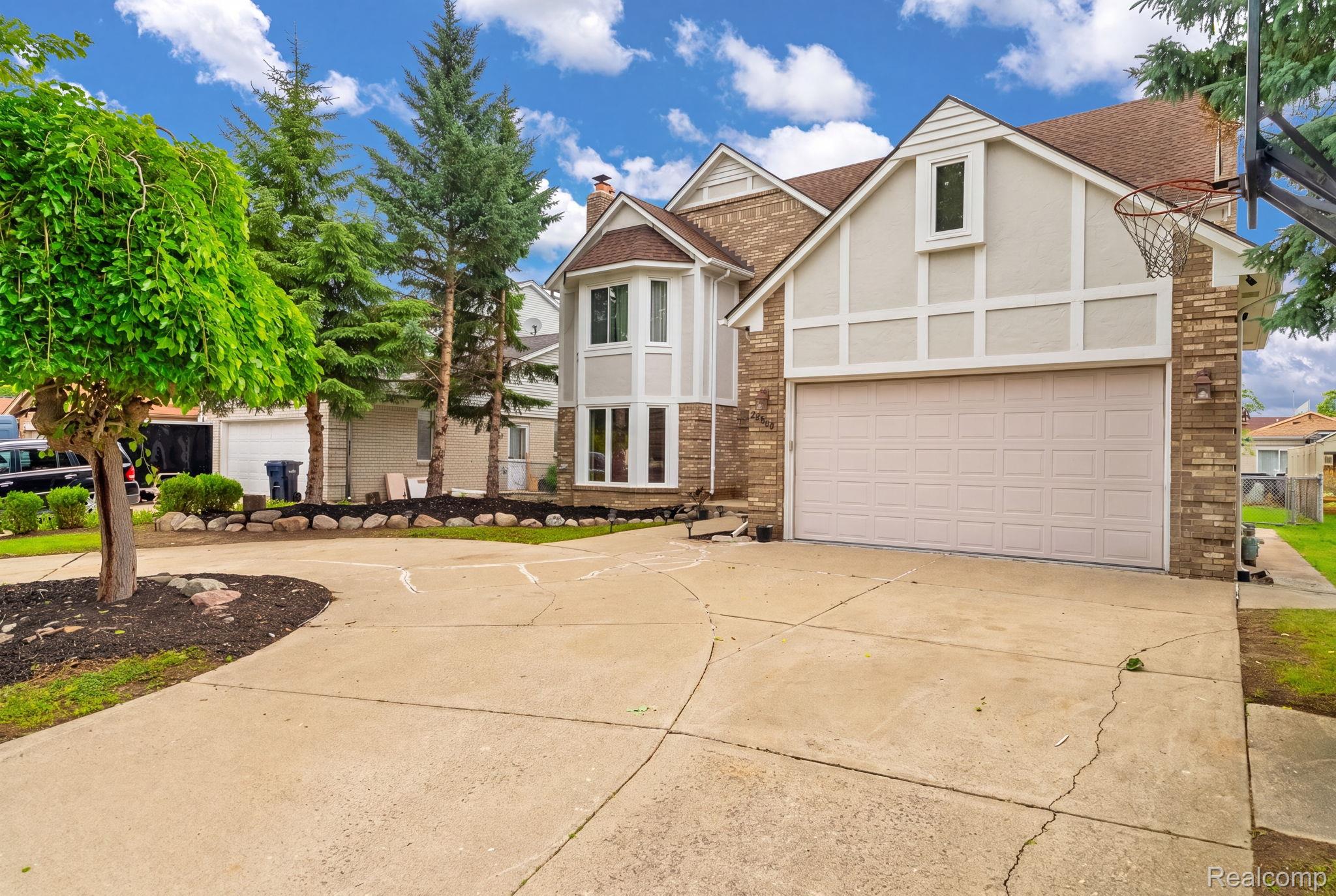 Residential in Sterling Heights 3
