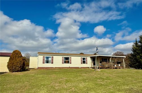 105 Reed Ln, Butler, PA, 16002-8713 | Card Image