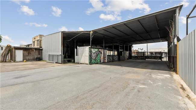 407 S 17 Th St, Home with 0 bedrooms, 0 bathrooms and 15 parking in McAllen TX | Image 9