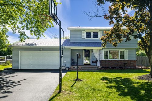 501 Bridgewood Dr, Greece, NY, 14612-3711 | Card Image