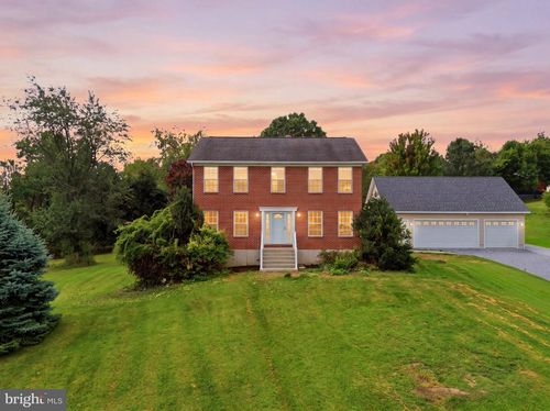 303 Hershel Ln, Hedgesville, WV, 25427-6722 | Card Image