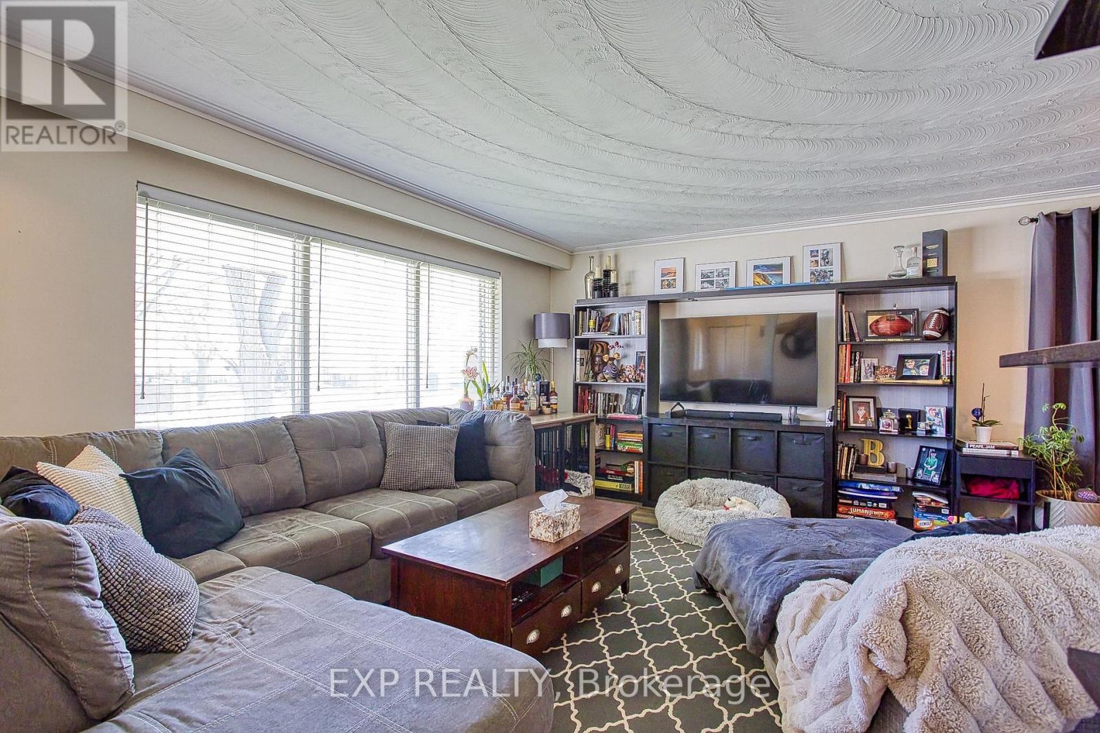 Residential in Burlington (Mountainside) 4