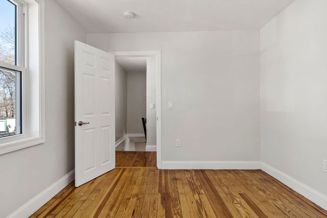 1 - 31 Farnum Pike, Condo with 3 bedrooms, 2 bathrooms and 2 parking in Smithfield RI | Image 13