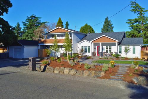 2204 Meals Dr, Medford, OR, 97501-4344 | Card Image