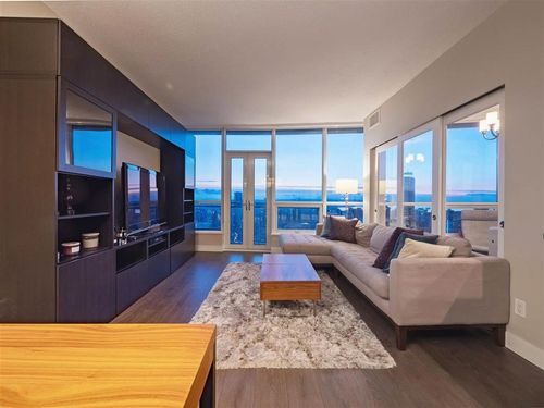 39fl-833 Seymour St, Vancouver, BC, V6B0G4 | Card Image