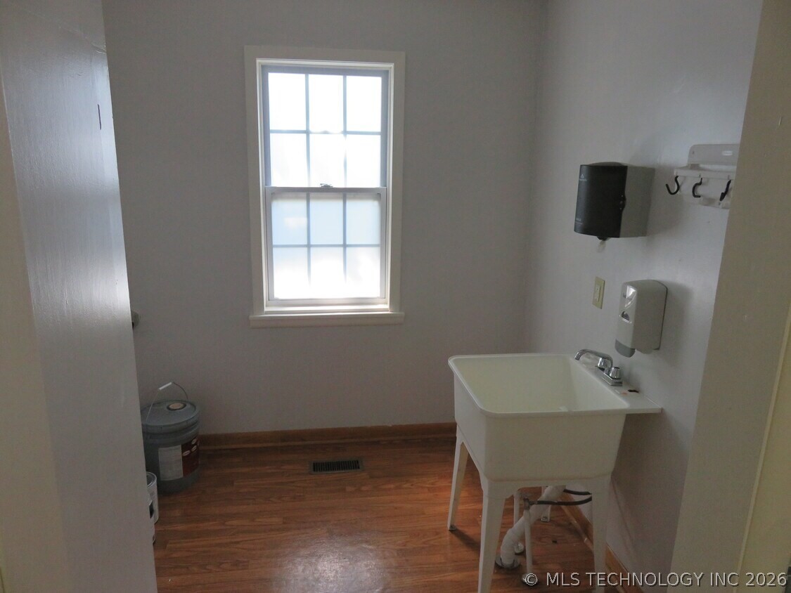 Commercial Sale in Jenks 2