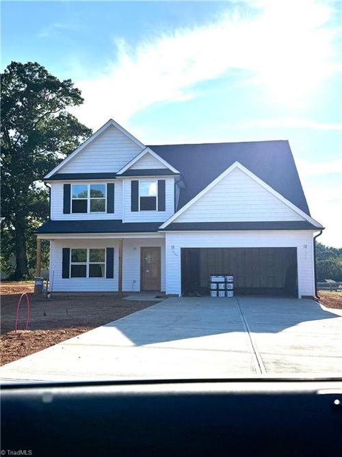 1264 Washburn Rd, Madison, NC, 27025-8238 | Card Image