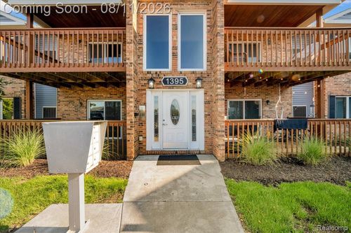 137-1395 Harbour Blvd, Trenton, MI, 48183-2173 | Card Image