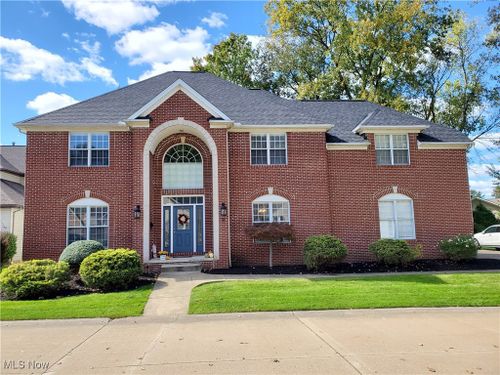 9 Erin Court, Rocky River, OH, 44116 | Card Image