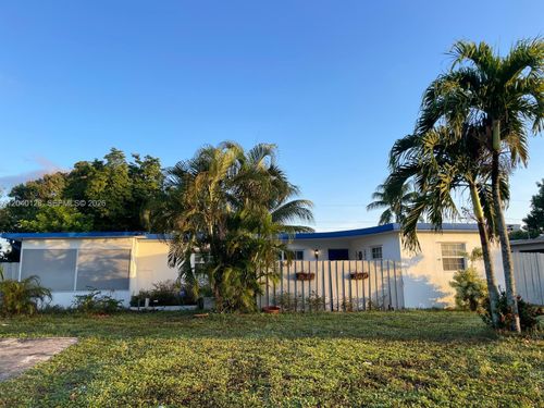 6461 Miramar Pkwy, Miramar, FL, 33023-3877 | Card Image