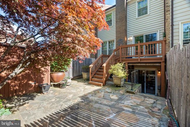 7720 Bristol Square Ct, Townhouse with 3 bedrooms, 4 bathrooms and null parking in Springfield VA | Image 5