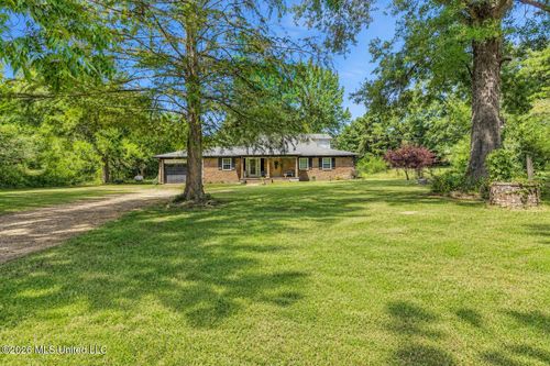 1024 French Rd, Byhalia, MS, 38611-7931 | Card Image