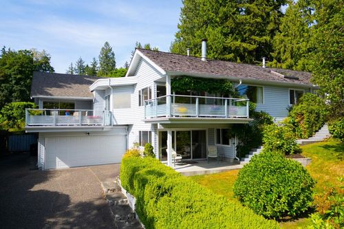 530 E Queens Rd, North Vancouver, BC, V7N | Card Image