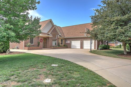 30 E Dale Ct, Greeneville, TN, 37745-4483 | Card Image
