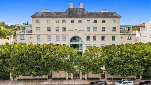 502-610 Valencia Avenue, Coral Gables, FL, 33134 | Card Image