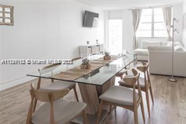 APT-1216 - 19370 Collins Ave, Condo with 3 bedrooms, 2 bathrooms and null parking in Sunny Isles Beach FL | Image 5