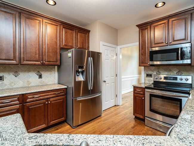 006-1280x960-office-dining | Image 6