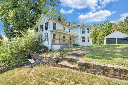 1038 Valencia Dr, Huddleston, VA, 24104-3490 | Card Image