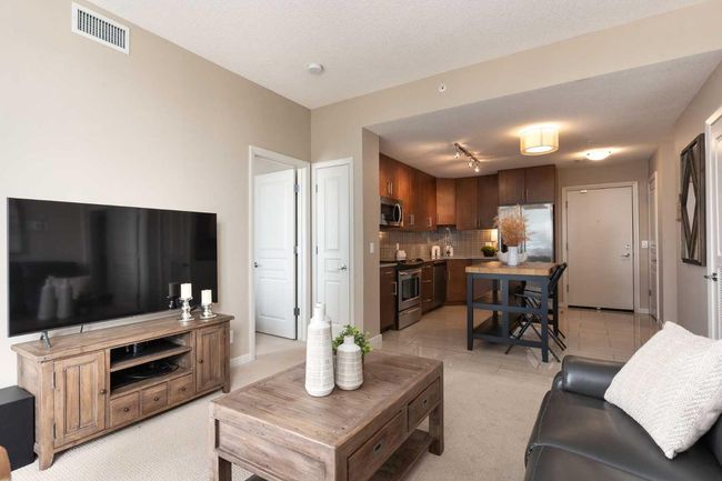 803 - 1320 1 Street Se, Condo with 2 bedrooms, 2 bathrooms and 1 parking in Calgary AB | Image 12