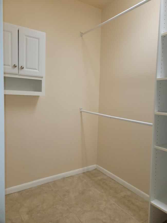 2913 Se Darien Rd, House other with 3 bedrooms, 2 bathrooms and null parking in Port St Lucie FL | Image 18
