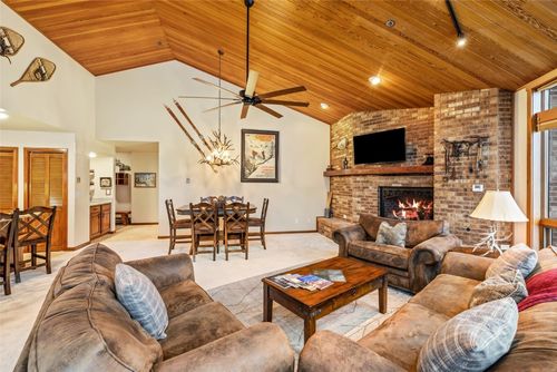 233-2308 Ski Trail Ln, Steamboat Springs, CO, 80487-2043 | Card Image