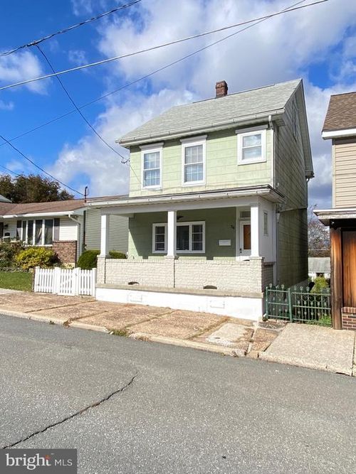 36 E Fell St, Summit Hill, PA, 18250-1204 | Card Image