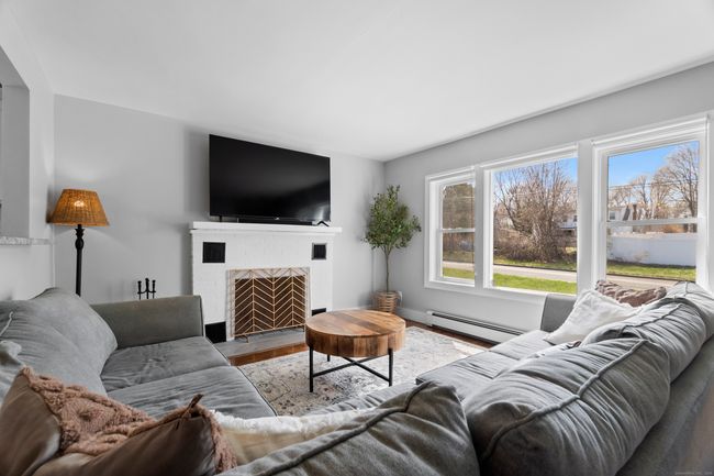 15 Strosberg Rd, House other with 4 bedrooms, 2 bathrooms and 4 parking in Waterford CT | Image 10