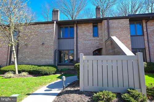 21-131 Woodgate Ln, PAOLI, PA, 19301-1449 | Card Image