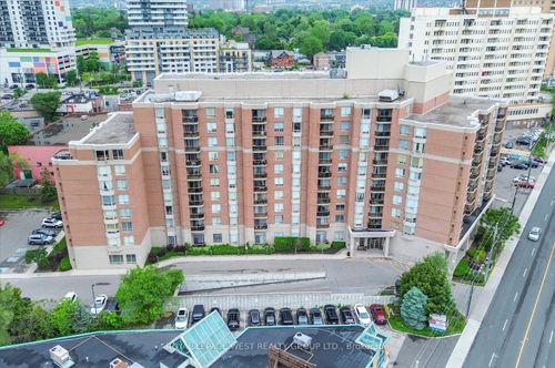 515-2088 Lawrence Ave W, North York, ON, M9N3Z9 | Card Image