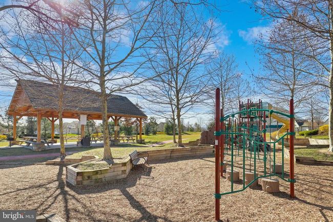 492 Parkland Dr, Townhouse with 3 bedrooms, 4 bathrooms and null parking in STEPHENSON VA | Image 41