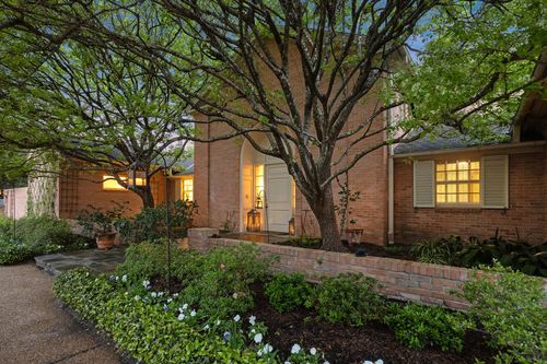 2005 Claremont Ln, Houston, TX, 77019-5803 | Card Image