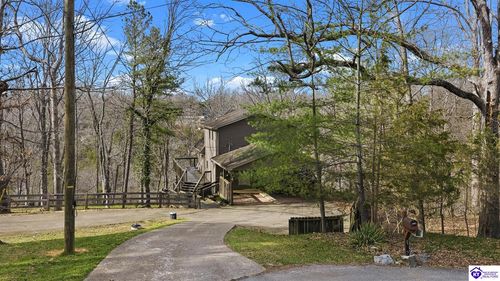 122 Pineland Ln, Brandenburg, KY, 40108-9137 | Card Image