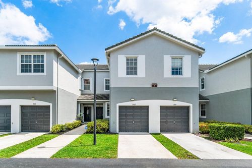 3102 Grandiflora Dr, Greenacres, FL, 33467-2086 | Card Image