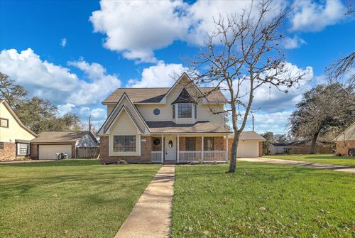 216 Any Way St, Lake Jackson, TX, 77566-4152 | Card Image