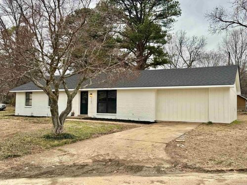 2102 Indian Trl, Forrest City, AR, 72335-4808 | Card Image