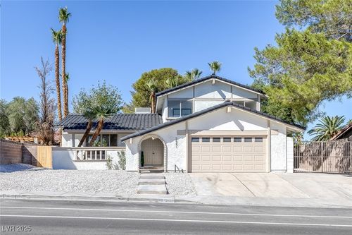 3851 Spitze Dr, Las Vegas, NV, 89103-2425 | Card Image