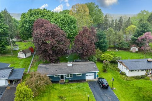 37 White Hill Dr, Rochester, NY, 14625-1401 | Card Image