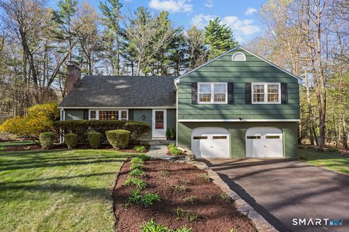 8 David Dr, Simsbury, CT, 06070-3007 | Card Image