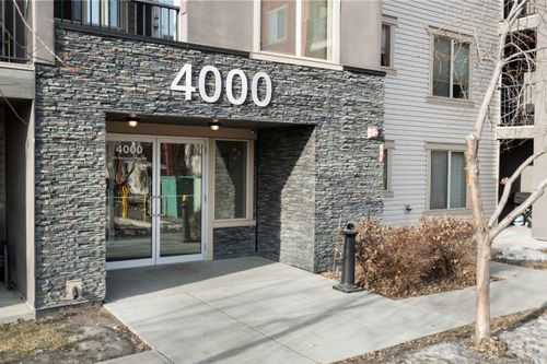 4220-403 Mackenzie Way Sw, Airdrie, AB, T4B3V7 | Card Image