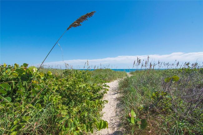 APT-7C - 3000 N Highway A1a, Condo with 3 bedrooms, 3 bathrooms and null parking in Hutchinson Island FL | Image 20