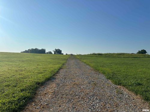 140 Alto Pass Rd, Alto Pass, IL, 62905-4500 | Card Image