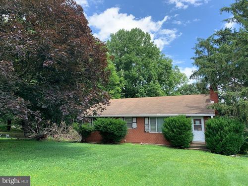 2142 Flag Marsh Rd, MOUNT AIRY, MD, 21771-4028 | Card Image