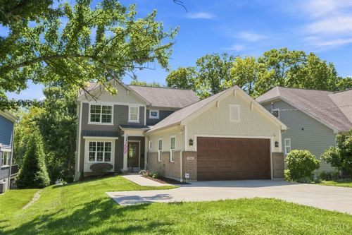 7549 Cooper Rd, Montgomery, OH, 45242-7142 | Card Image