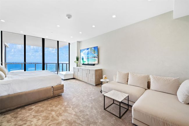 2502 - 9703 Collins Ave, Condo with 2 bedrooms, 3 bathrooms and null parking in Bal Harbour FL | Image 28