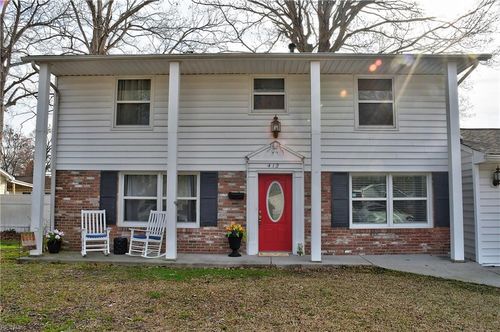 412 Garrison Pl, Virginia Beach, VA, 23452-5317 | Card Image