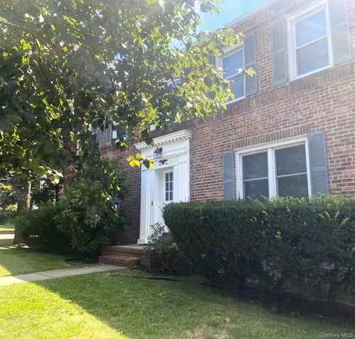 apt-2r-49 Douglaston Pkwy, Little Neck, NY, 11362-1053 | Card Image